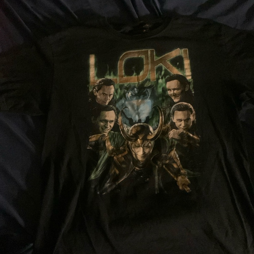 Medium Black Loki shirt